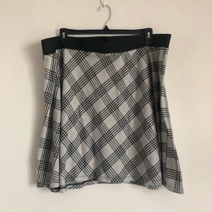 Plaid Skater Skirt -Plus Size